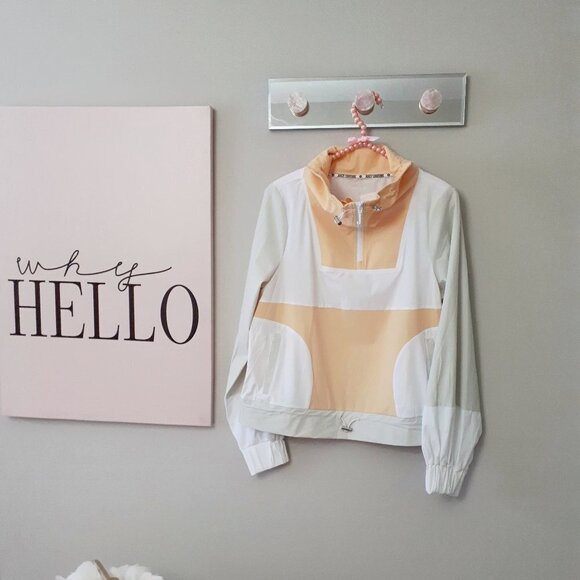 Juicy Couture athletic pullover sweatshirt & paperbag shorts coordinated set, M - Picture 4 of 11